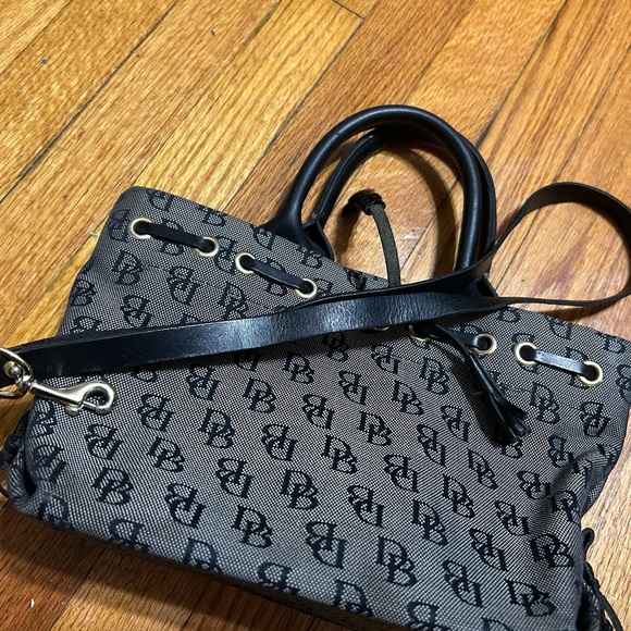 Dooney & Bourke Drawstring Canvas Signature DB Bucket Bag/ Cross Body Strap - Picture 1 of 16